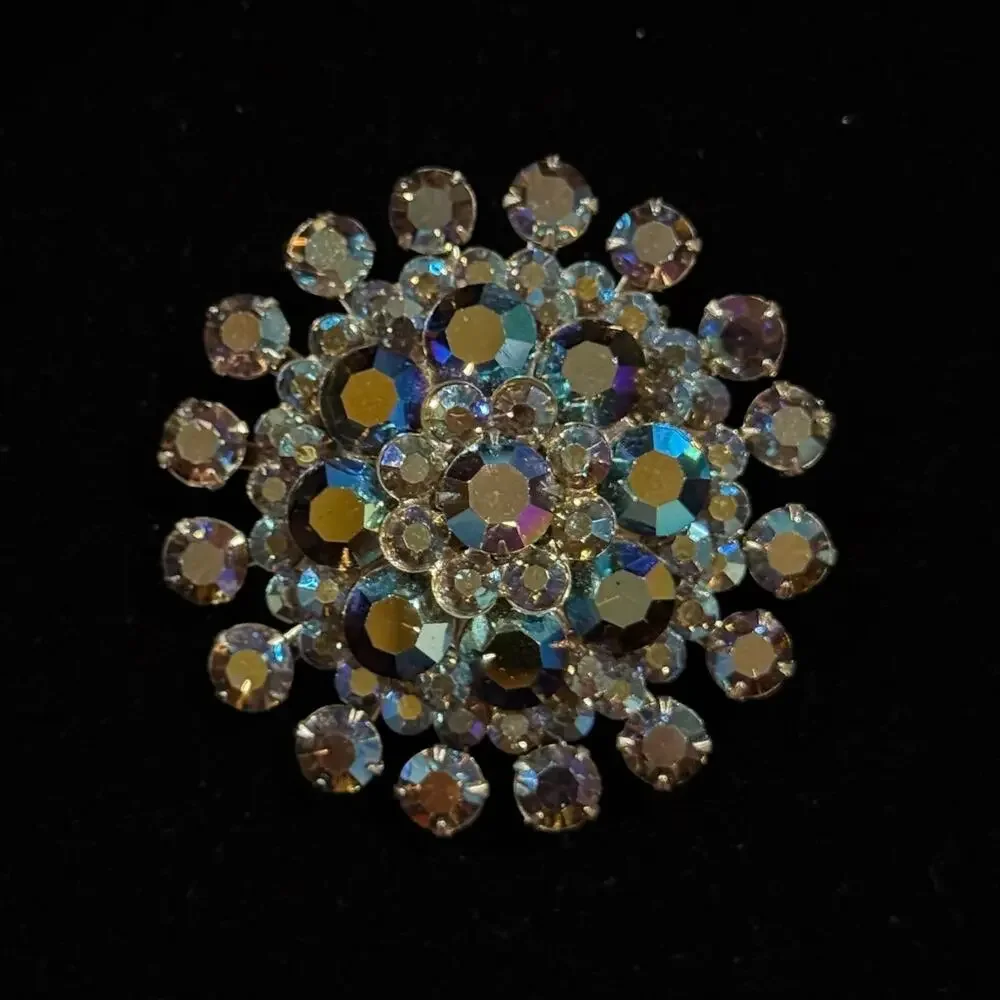 Vintage Aurora Borealis Rhinestone Brooch‎ Silver Tone Large Round Cluster Pin
